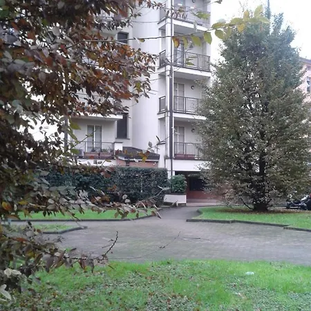 Marsala Lägenhet Monza